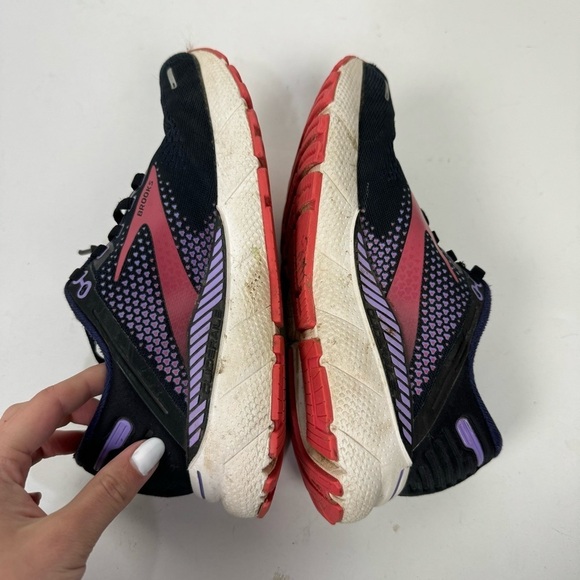 Brooks Adrenaline GTS 22 purple athletic sneakers running - Picture 3 of 8
